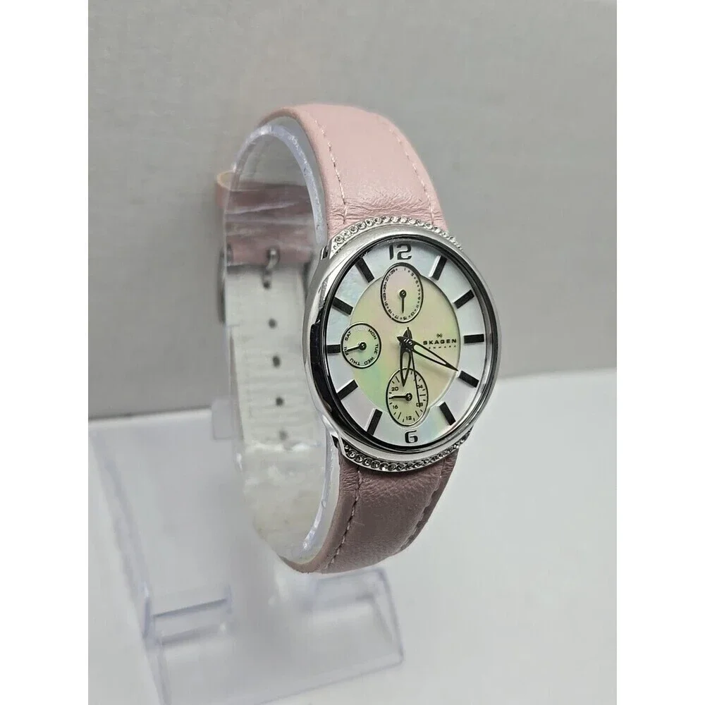 Skagen 586SSLP Womens Day Date Watch MOP Crystal Bezel Pink Leather New Battery